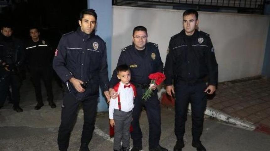 Antalya'da Otomobil Tutkunlarından &Ccedil;evik Kuvvete Taziye Ziyareti