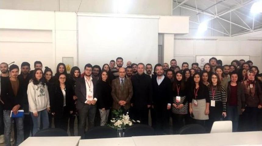 S&ouml;ke Kaymakamı Kurtbeyoğlu, &Uuml;niversite &Ouml;ğrencileriyle Buluştu