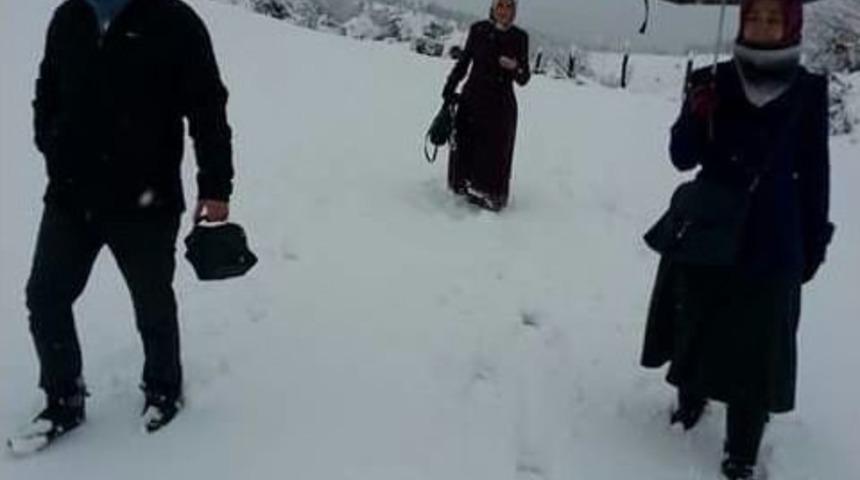 Eğitim İ&ccedil;in Zorlu Yolculuk