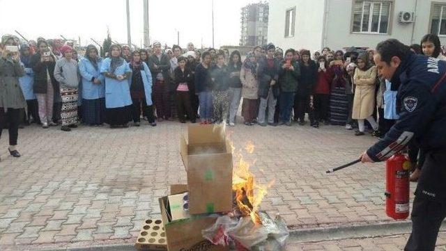 Kız Yurdunda Yangın Tatbikatı Düzenlendi