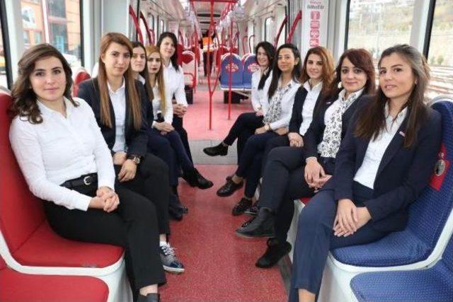 350 Yolcu Kapasiteli Tramvaylar Kadınlara Emanet