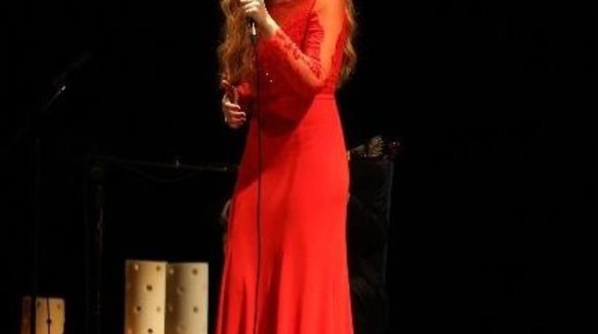 Yenimahalle&rsquo;de Kutluer R&uuml;zgarı S&uuml;r&uuml;yor