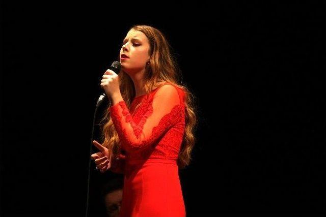 Yenimahalle&rsquo;de Kutluer R&uuml;zgarı S&uuml;r&uuml;yor 3