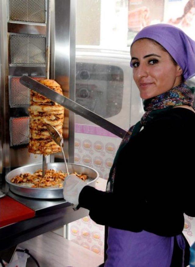 Van'da Kadın Kebap Ve Döner Ustaları Yetiştiriliyor