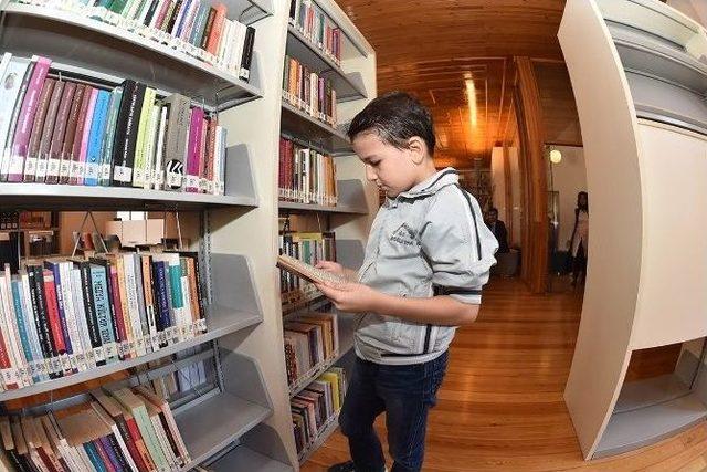 Turabibaba Kütüphanesi Yenilenen Yüzüyle Hizmete Açıldı 2