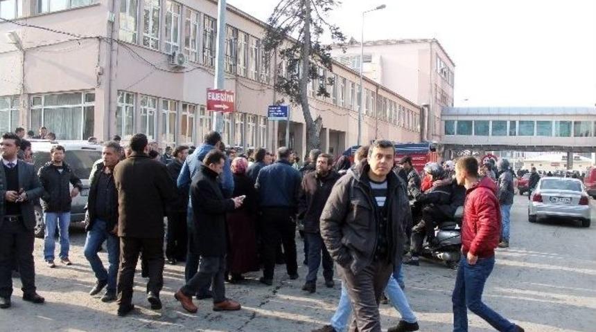 Vatandaşlar Kan Bağışı İ&ccedil;in Hastanelere Akın Etti