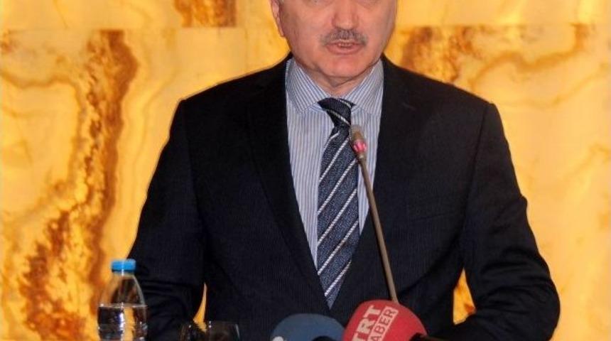 Bakan &Ouml;zl&uuml;: &ldquo;islam D&uuml;nyası Olarak &Ccedil;ok Kritik S&uuml;re&ccedil;ten Ge&ccedil;iyoruz&rdquo;
