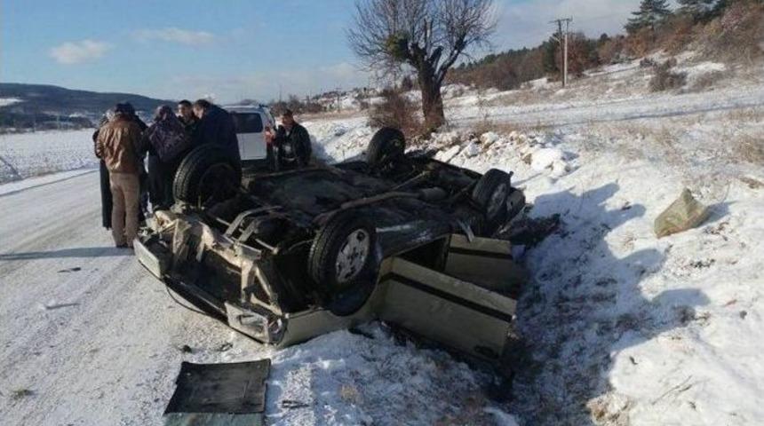 Tavşanlı&rsquo;da Trafik Kazası: 3 Yaralı