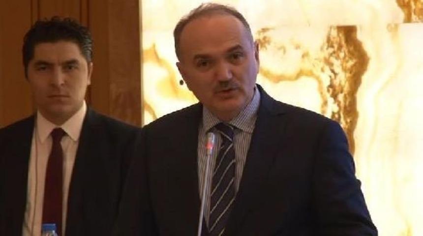 Bakan &Ouml;zl&uuml; " Ya Topluca &Ccedil;ıkacağız Veya Allah Korusun Topluca Batacağız"