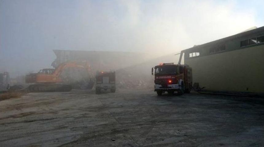 Çekirdek Deposunda Korkutan Yangın