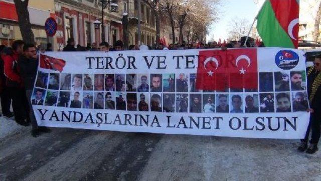 Eksi 13 Derecede Teröre Lanet Yürüyüşü