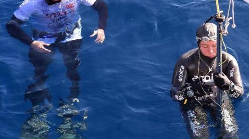 Derya Can'dan D&uuml;nya Rekoru (3)