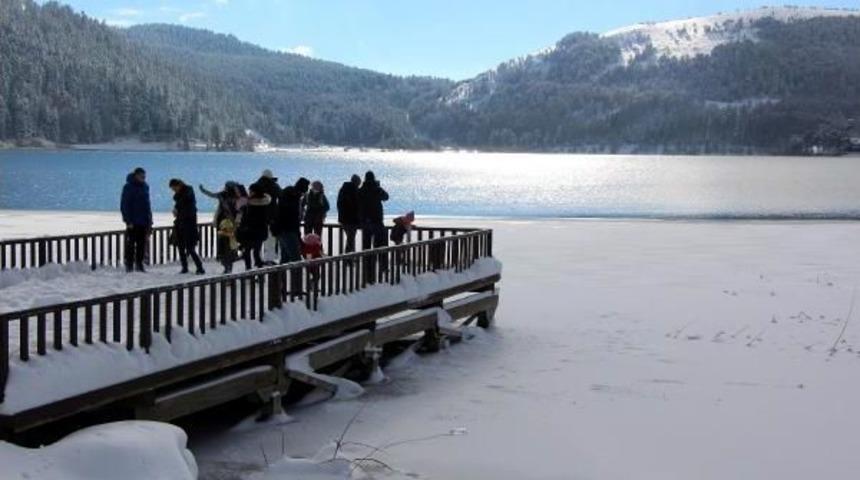 Abant'ta Kar Yoğunluğu