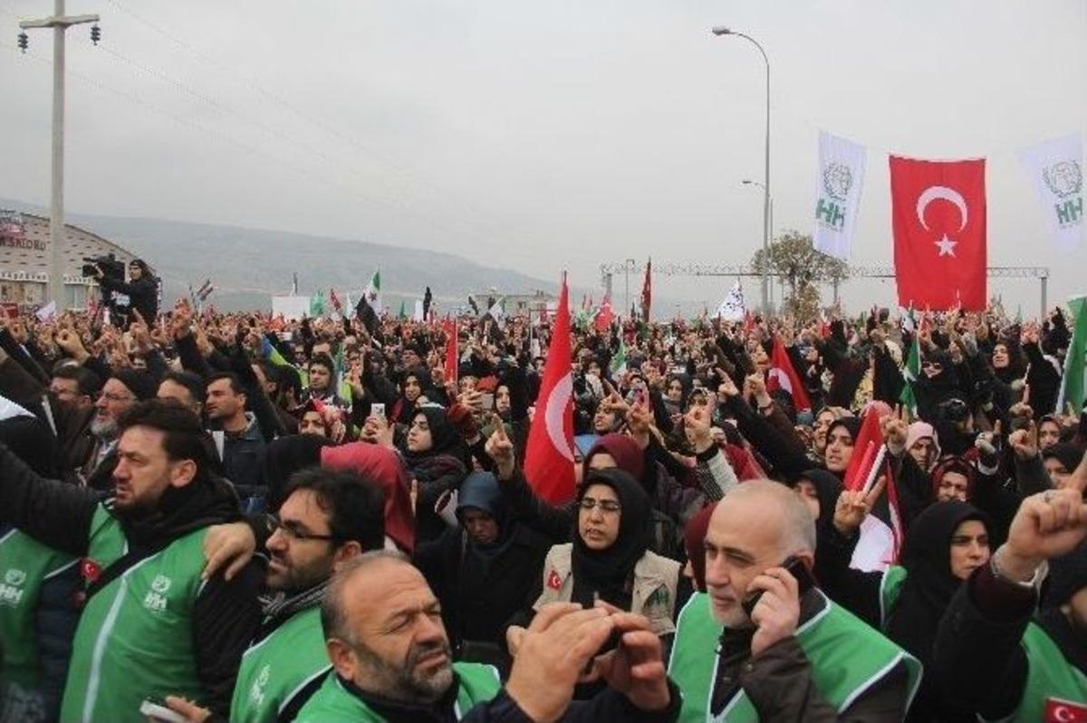 İhh&rsquo;den &ldquo;halep&rsquo;e Yol Ver&rdquo; Mitingi