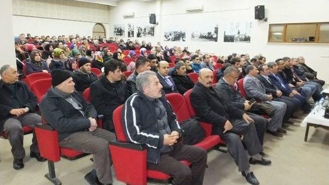 Burhaniye’de ’namazla Diriliş’ Konulu Seminer İlgi Gördü