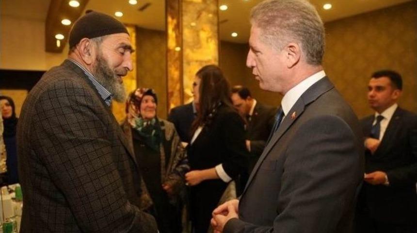 Vali G&uuml;l, Şehit Aileleri Ve Gaziler İle Bir Araya Geldi