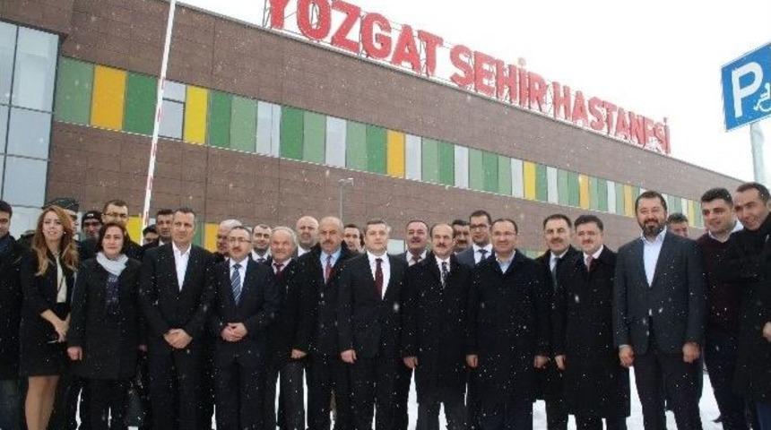 Adalet Bakanı Bozdağ, Yozgat Şehir Hastanesinde İncelemelerde Bulundu