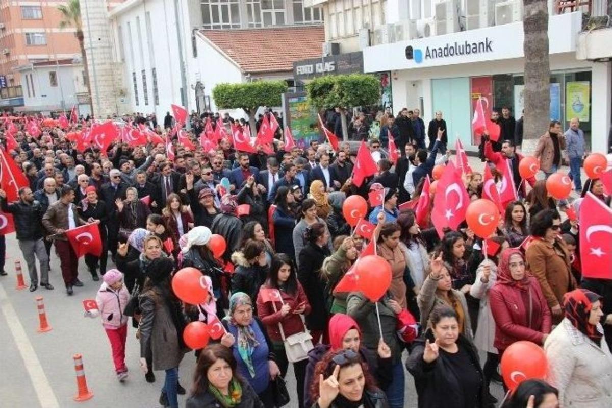 İskenderun&rsquo;da Ter&ouml;re Lanet, Şehitlere Saygı Y&uuml;r&uuml;y&uuml;ş&uuml;