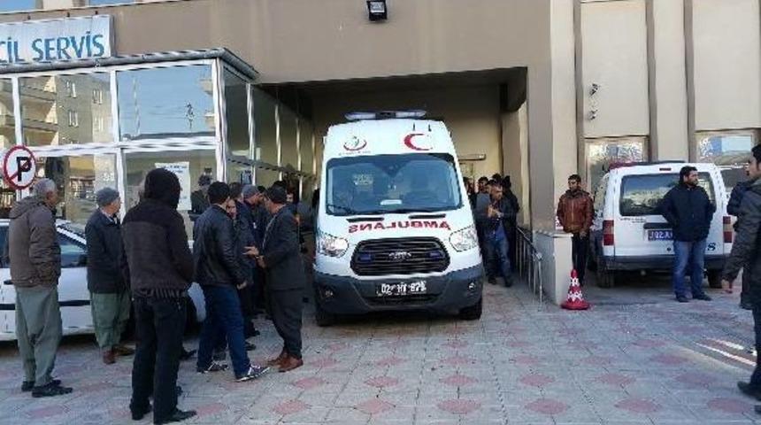 Kahta&rsquo;Da Ara&ccedil; Parkı Kavgası: 2&rsquo;Si Polis 4 Yaralı
