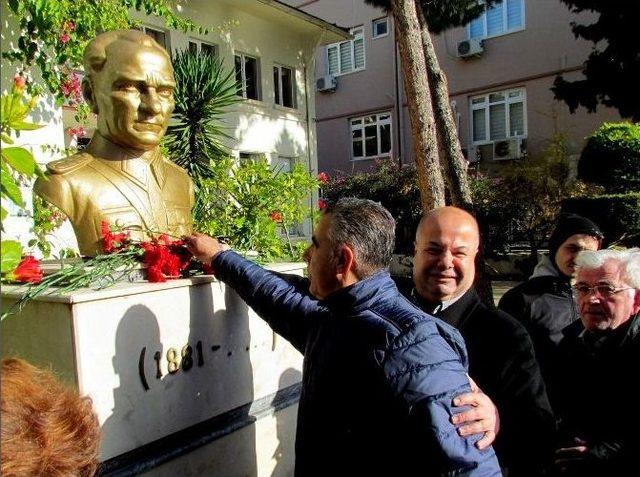 Çeşme’de Saldırıların Ardından Taziye Ziyareti