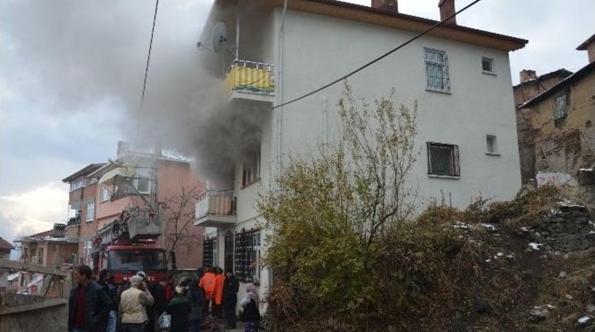 Niksar&rsquo;da Ev Yangını
