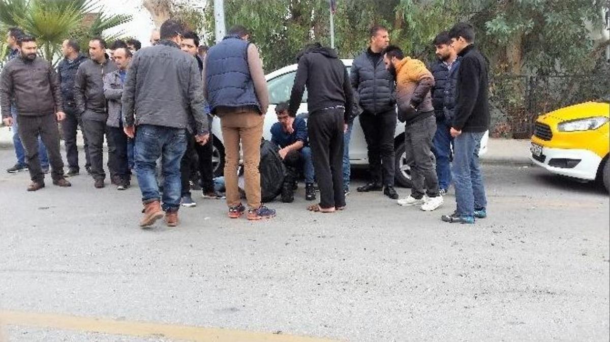 Bodrum&rsquo;da Silahlı Bı&ccedil;aklı Kavga: 6 Yaralı