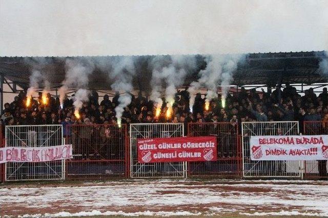 Bilecikspor Kazanarak Liderliğe Yükseldi