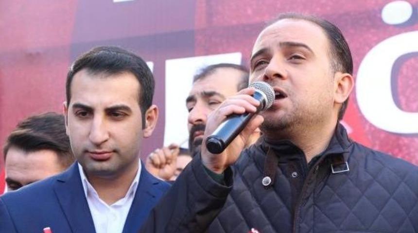 Manisa'da 10 Bin Kişi Y&uuml;r&uuml;y&uuml;şle Ter&ouml;r&uuml; Lanetledi
