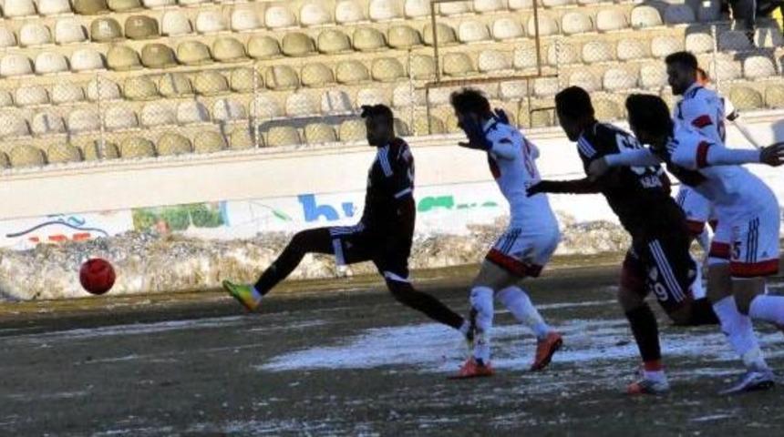 Elazığspor-Altınordu: 0-0