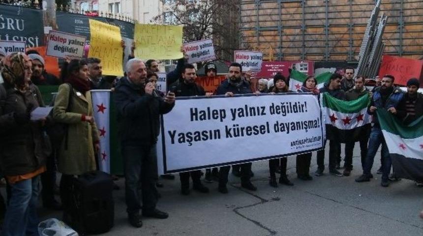 Antikapitalistlerden Galatasaray Meydanı&rsquo;nda Halep Protestosu