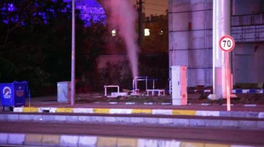 Hırsızların &Ccedil;almak Istediği Vana Gevşeyince Gaz Fışkırdı