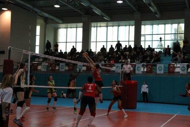 Tvf Bayanlar Voleybol 1. Lig