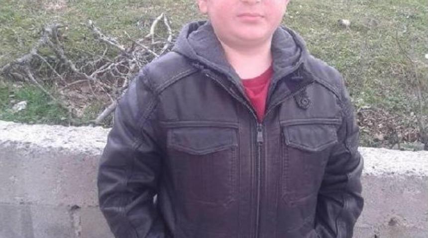 13 Yaşında Kanserden &Ouml;ld&uuml;