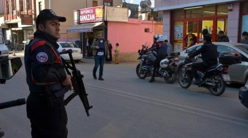 Poliste Alarmın Seviyesi 'kırmızı' Oldu