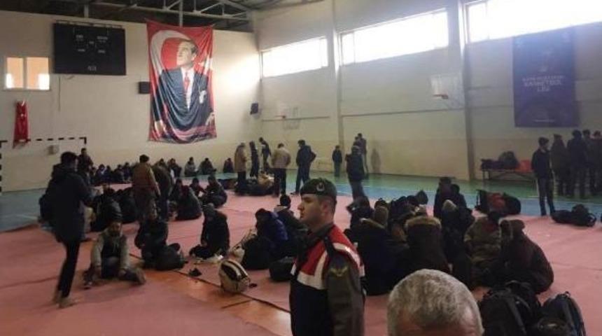 Burdur'da 150 Ka&ccedil;ak Yakalandı