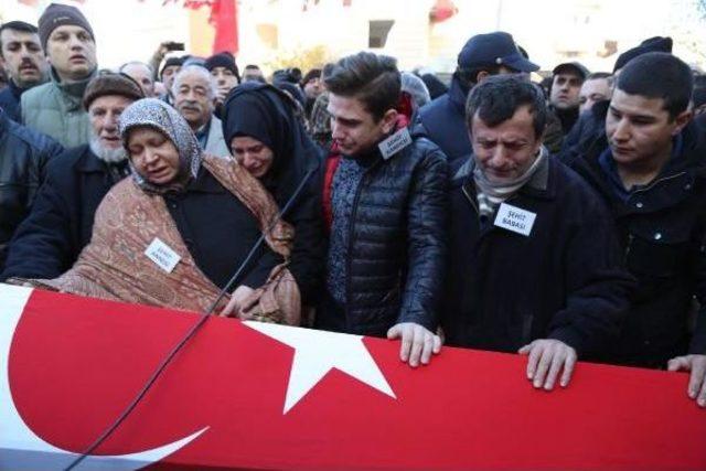 Kayseri Şehidi  Onbaşı Için Evinin Önünde Helallik Alındı