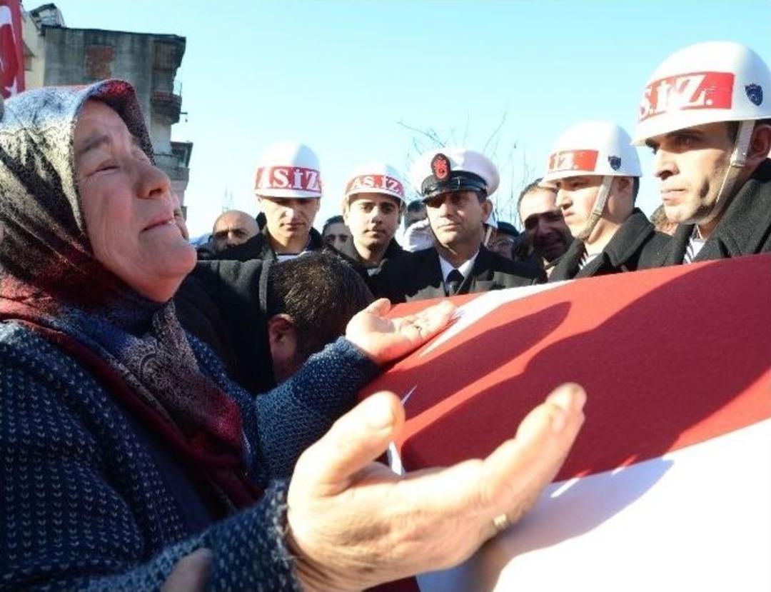 Şehidin Annesinden Y&uuml;rek Burkan Feryat