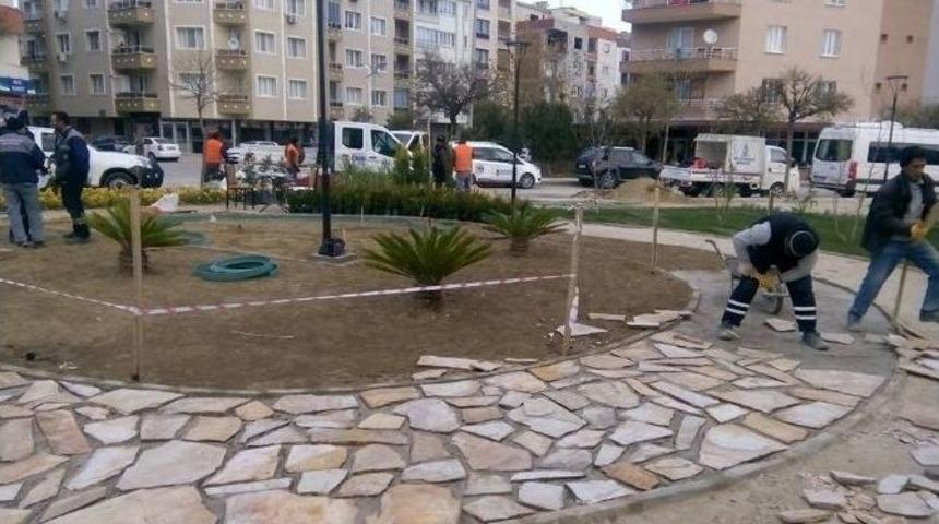 Kuşlubah&ccedil;e Meydan Parkında &Ccedil;alışmalar Devam Ediyor