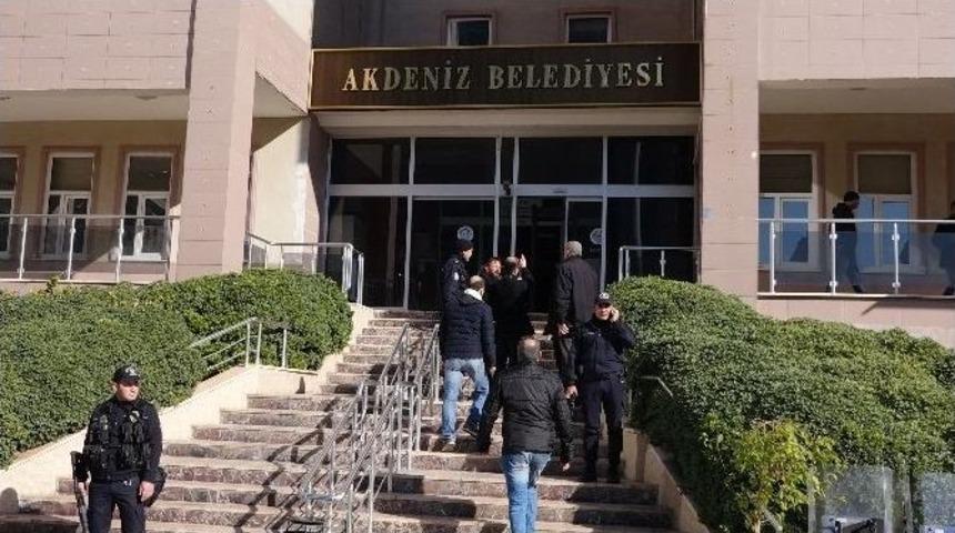 Mersin&rsquo;de Hdp&rsquo;li Akdeniz Belediyesi&rsquo;ne Kayyum Atandı