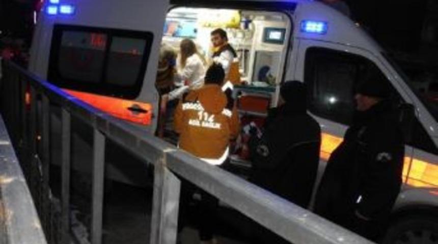 Yolda Y&uuml;r&uuml;rken D&ouml;c&uuml;p Bı&ccedil;akladılar