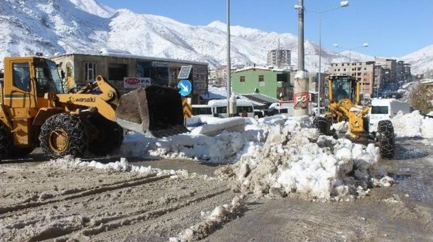 Şemdinli&rsquo;de Kar Seferberliği