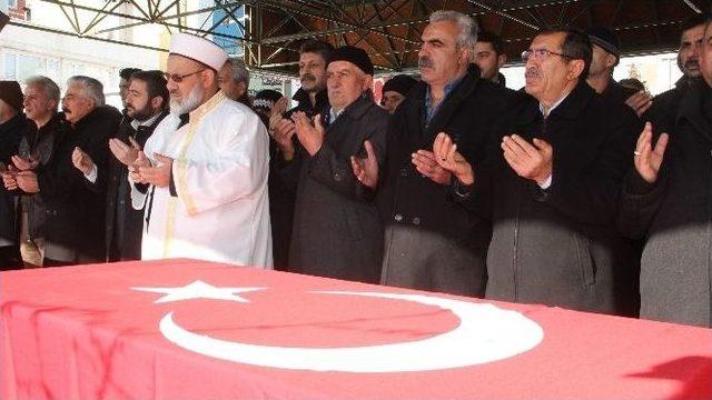Elazığ&rsquo;da &lsquo;ter&ouml;re Lanet&rsquo; Y&uuml;r&uuml;y&uuml;ş&uuml; 1
