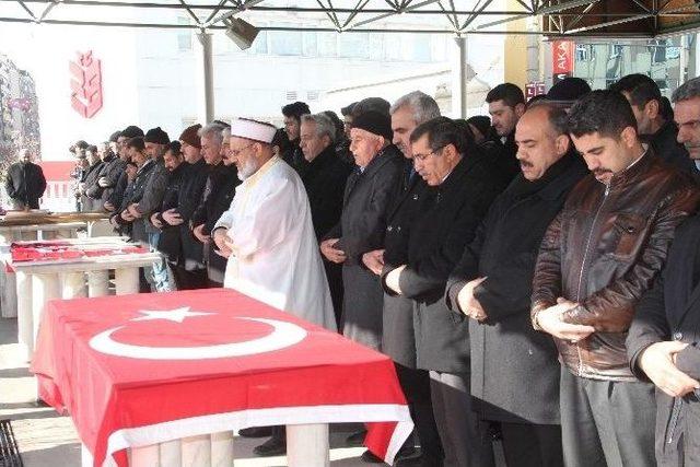 Elazığ&rsquo;da &lsquo;ter&ouml;re Lanet&rsquo; Y&uuml;r&uuml;y&uuml;ş&uuml; 2