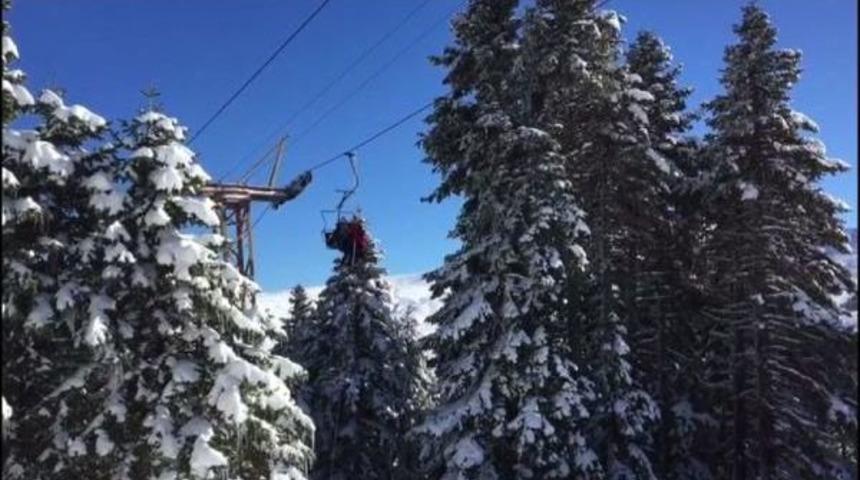 Uludağ'da Telesiyejlerde Mahsur Kalan 35 Kişi Kurtarıldı