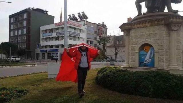 Muğlalı Mimardan Şehitler Için Tek Kişilik Eylem