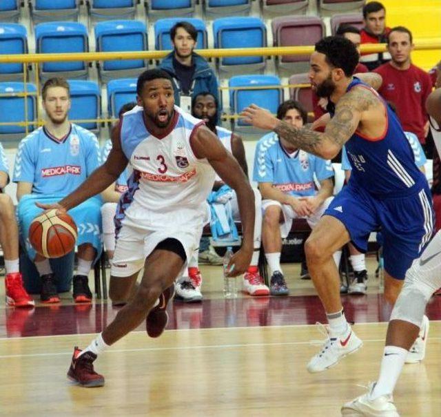 Trabzonspor Medical Park-Anadolu Efes: 77-78