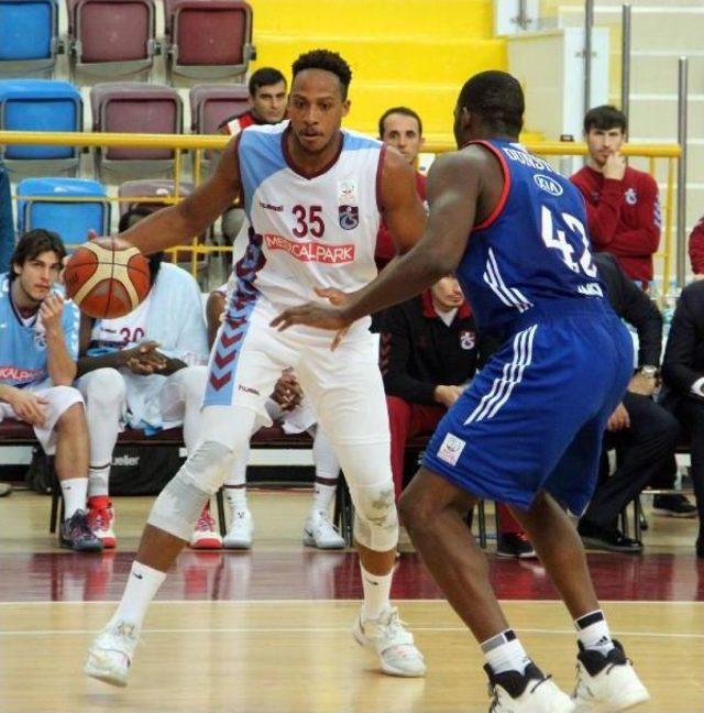 Trabzonspor Medical Park-Anadolu Efes: 77-78