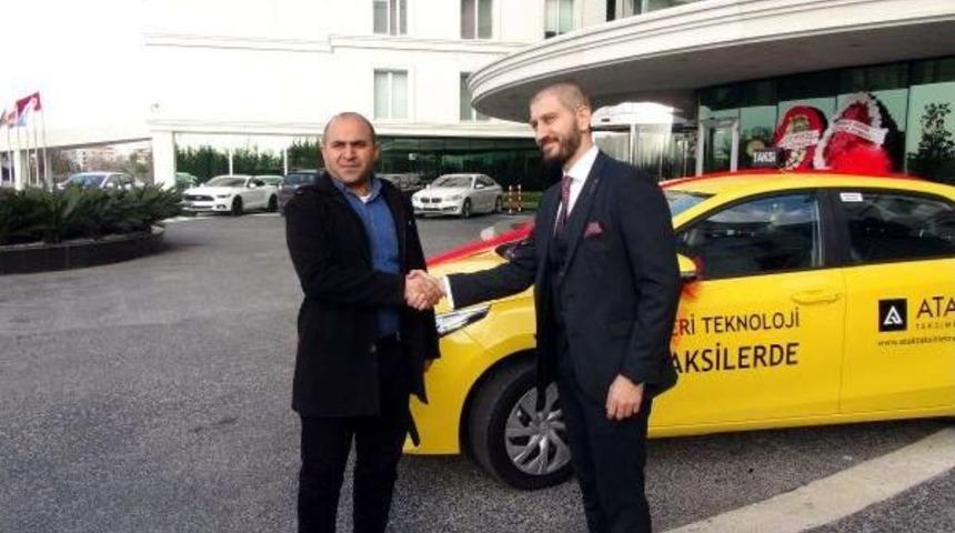 -  Yunanlı Iş Adamı Darbe Şehidini Unutmadı