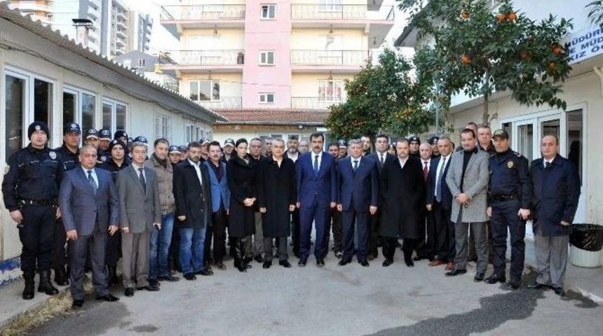 Aydın Ak Parti&rsquo;den &Ccedil;evik Kuvvet İle Jandarmaya Moral Ve Destek Ziyareti