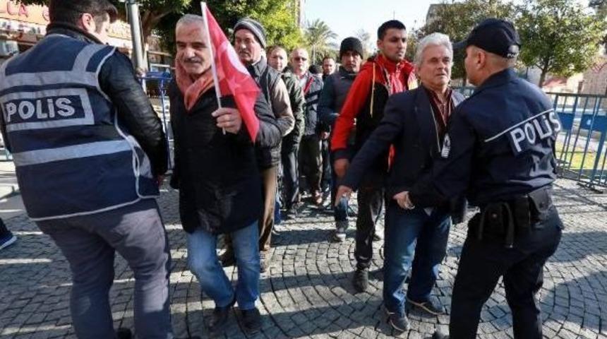 Antalya Ter&ouml;re Karşı Tek Y&uuml;rek